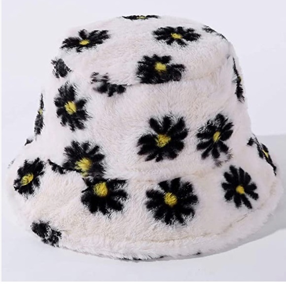 Fuzzy fur fleece white bucket hat black flowers - Picture 2 of 4